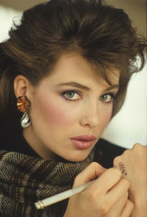 22 Vintage Photographs of Actress Kelly LeBrock。